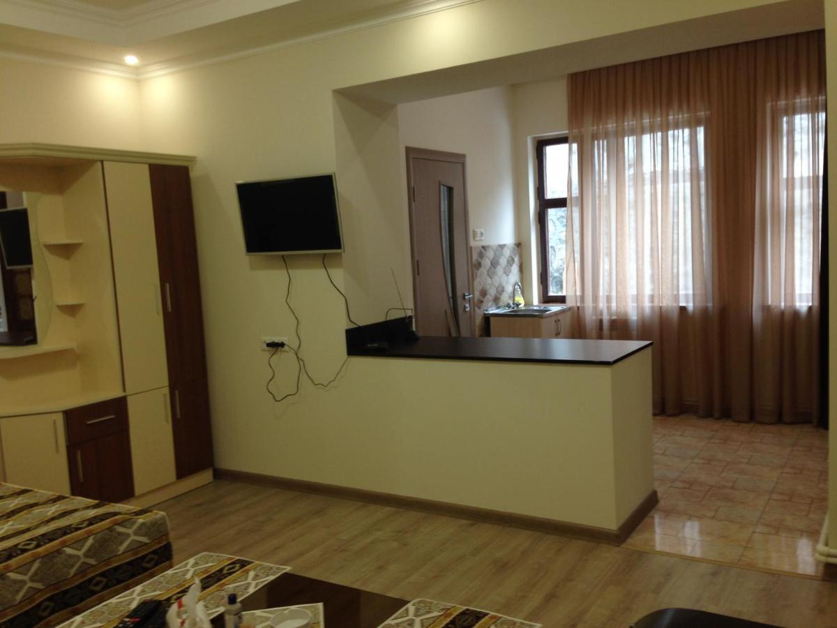 Hotel Dilijan Old Center מראה חיצוני תמונה