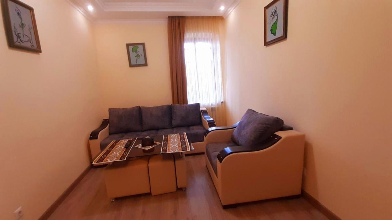 Hotel Dilijan Old Center מראה חיצוני תמונה
